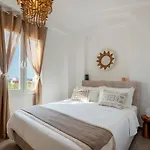Pounta ,2br W Shared Pool,fiora I Holiday home *