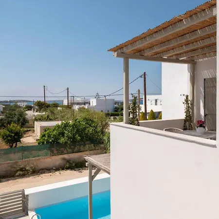 Pounta 2 - Shared Pool Holiday home *