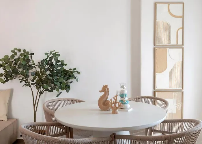 Pounta ,2br W Shared Pool,fiora I Casa de Férias *