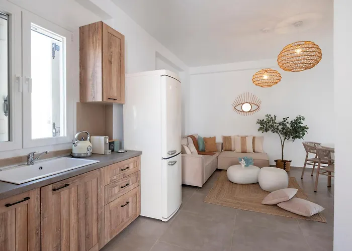 Pounta ,2br W Shared Pool,fiora I * Pounda